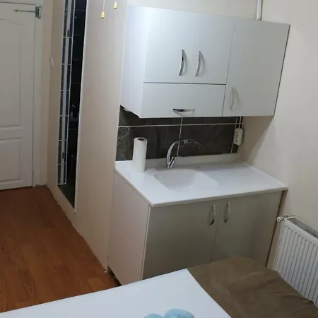 Bed & Breakfast Blue *