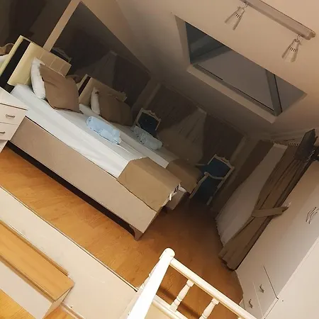 Blue Suit Bed & Breakfast